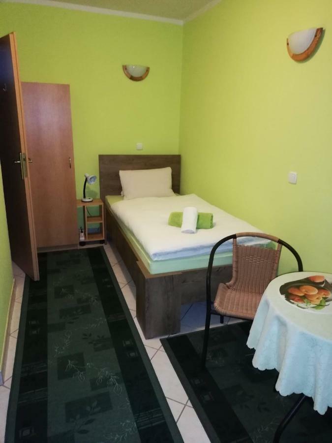 Apartman Pri Zamocku Besenova Exterior photo
